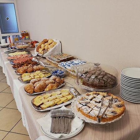 Hotel La Bella Vita Rimini Eksteriør bilde