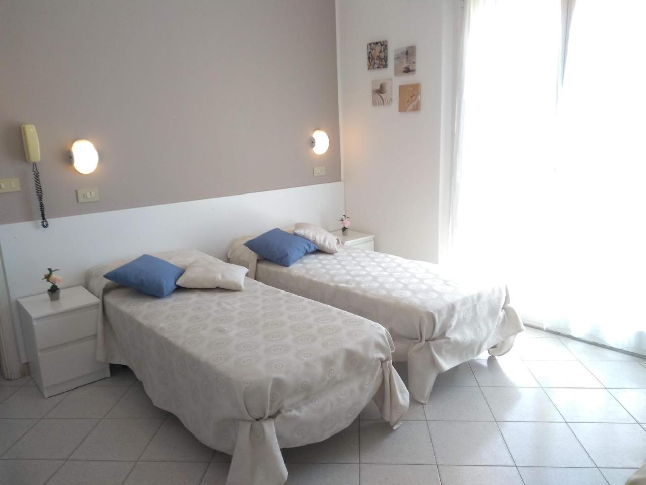 Hotel La Bella Vita Rimini Eksteriør bilde