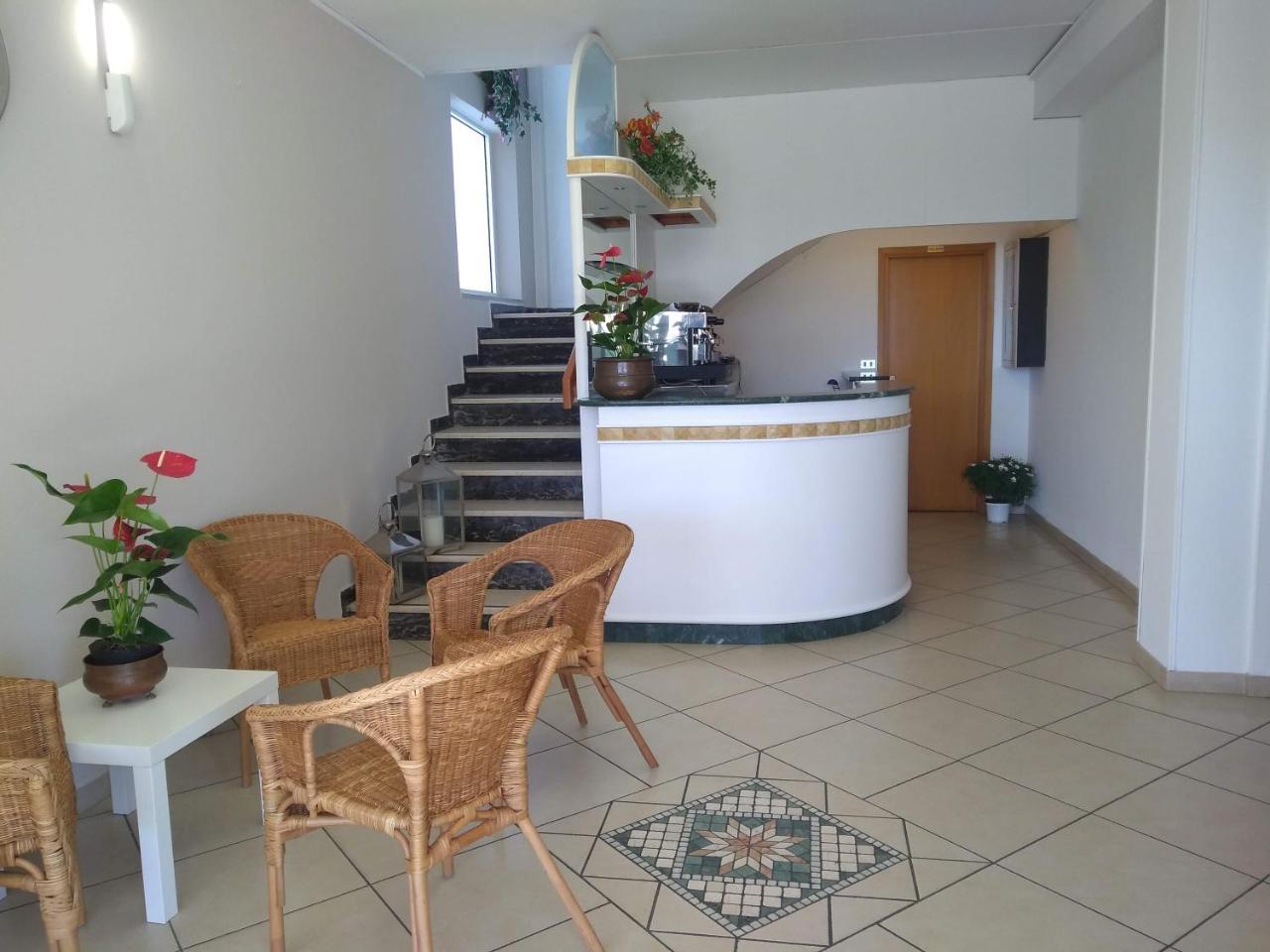 Hotel La Bella Vita Rimini Eksteriør bilde