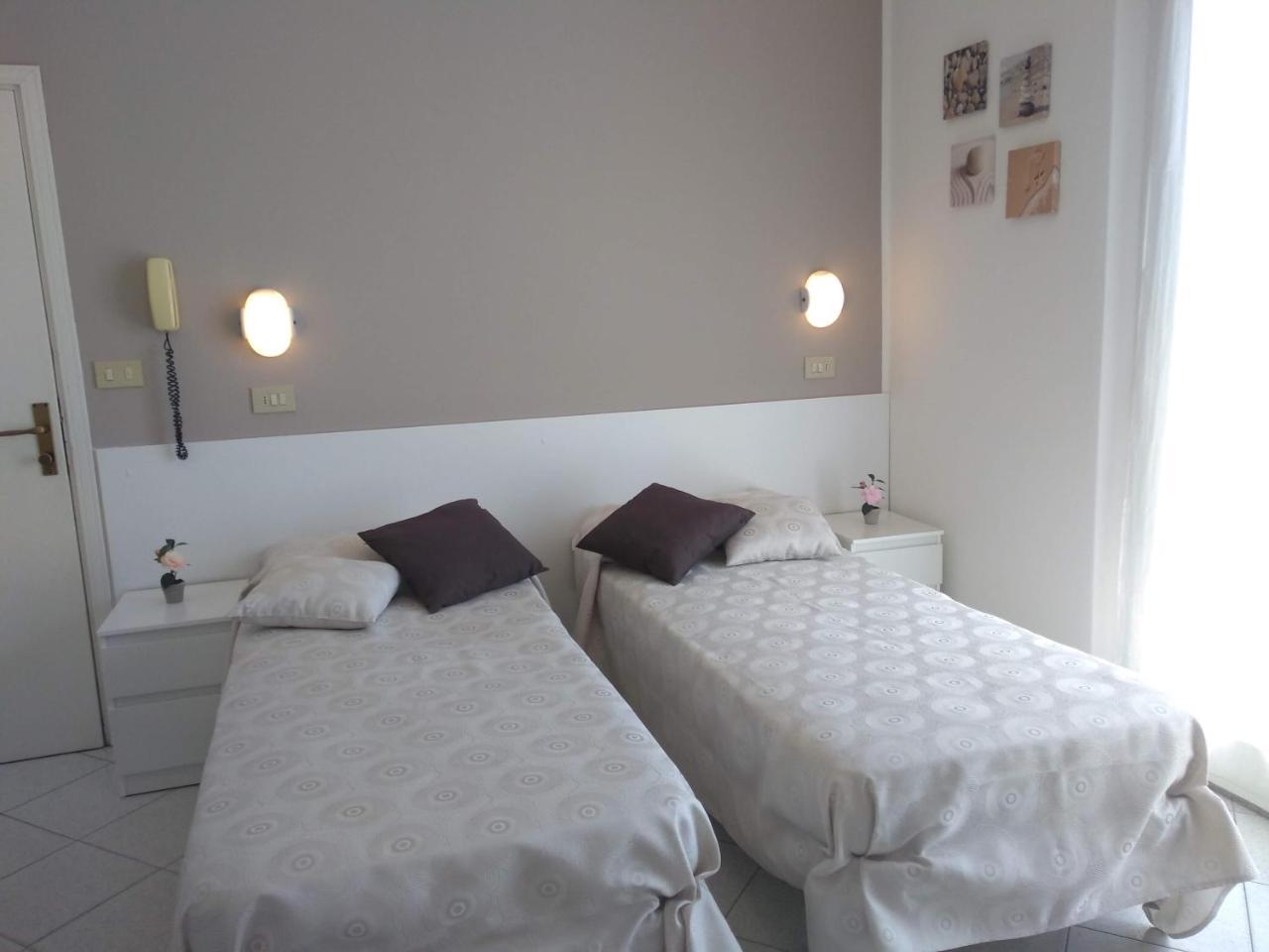 Hotel La Bella Vita Rimini Eksteriør bilde