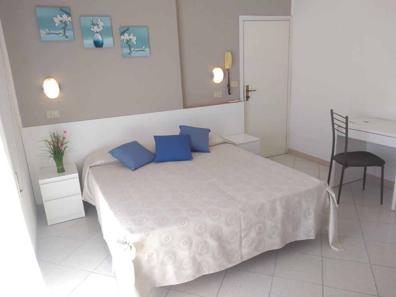 Hotel La Bella Vita Rimini Eksteriør bilde