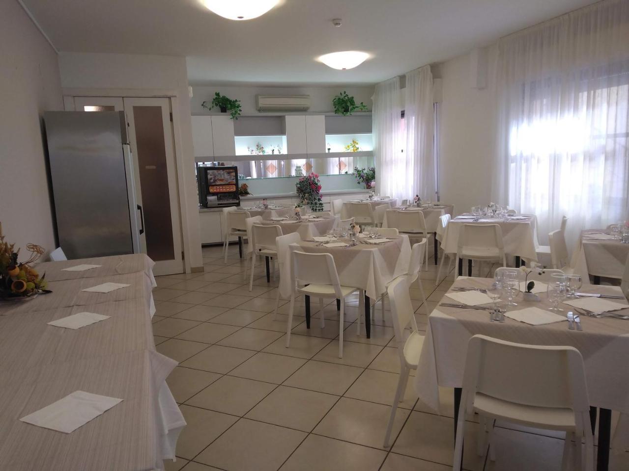 Hotel La Bella Vita Rimini Eksteriør bilde