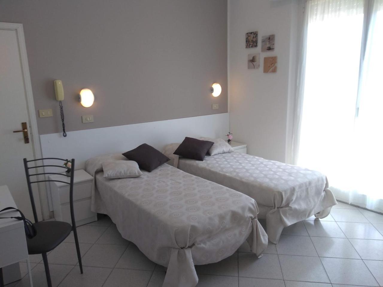 Hotel La Bella Vita Rimini Eksteriør bilde