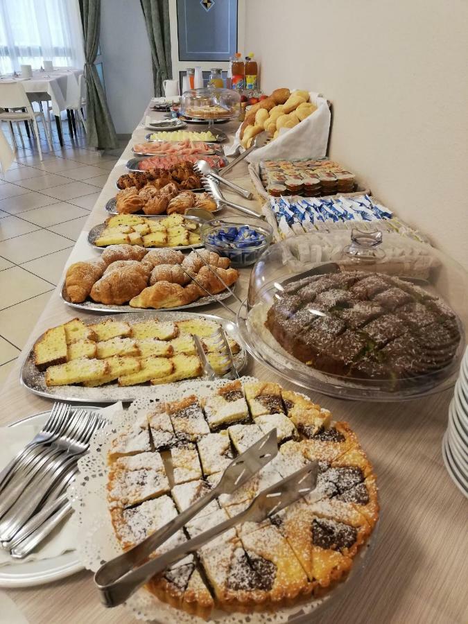 Hotel La Bella Vita Rimini Eksteriør bilde