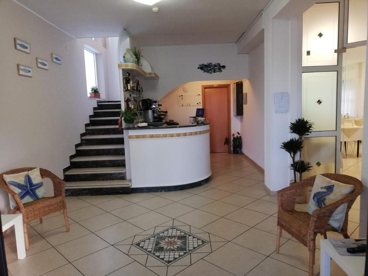 Hotel La Bella Vita Rimini Eksteriør bilde